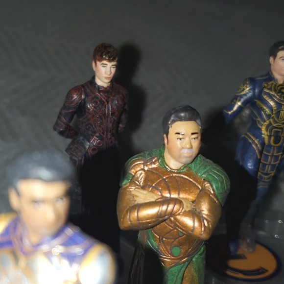 : Marvel Eternals Deluxe Figurine Toy Set Of 10 Characters - Picture 7 of 8